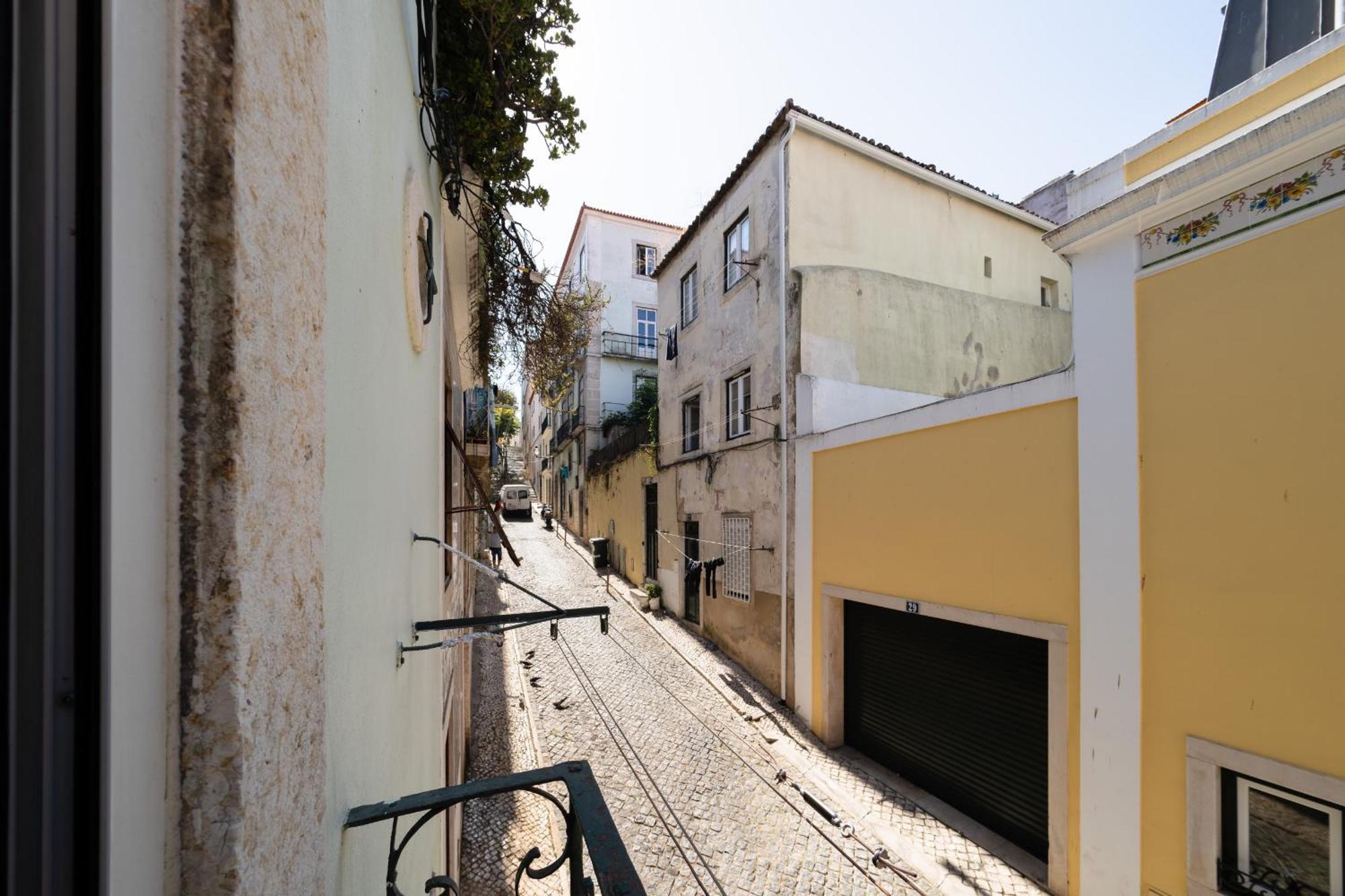 Central Retreat Lisbon Luaran gambar